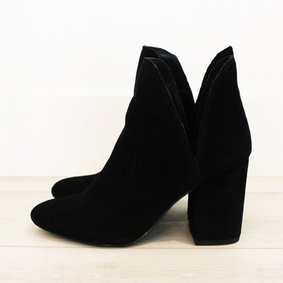 NEW Steve Madden Rookie Black Suede Side Notch Fashion Booties w/ Box, Size 6.5 - Picture 4 of 11
